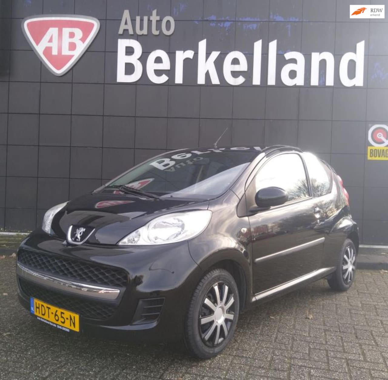 Peugeot 107 - 1.0-12V XR Airco / Alcantara - AutoWereld.nl