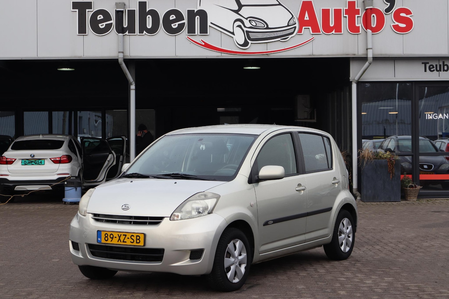 Daihatsu Sirion 2 - 1.3-16V Prestige Airco, Radio cd speler, Elektrische ramen, Nieuwe koppeling! - AutoWereld.nl