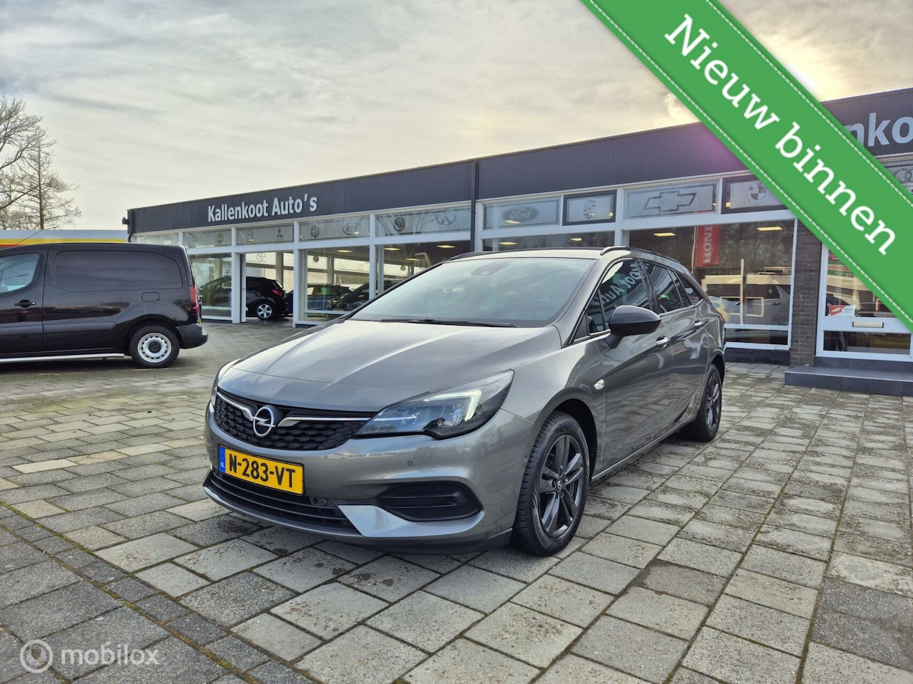 Opel Astra Sports Tourer - 1.2 Design & Tech 1.2 Design&Tech, Camera, Navi, LED - AutoWereld.nl