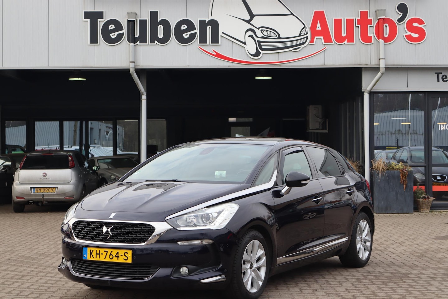 DS 5 - 1.6 BlueHDi Business Executive Panoramadak, Camera, Navigatie, Head up display, Stoelverwa - AutoWereld.nl