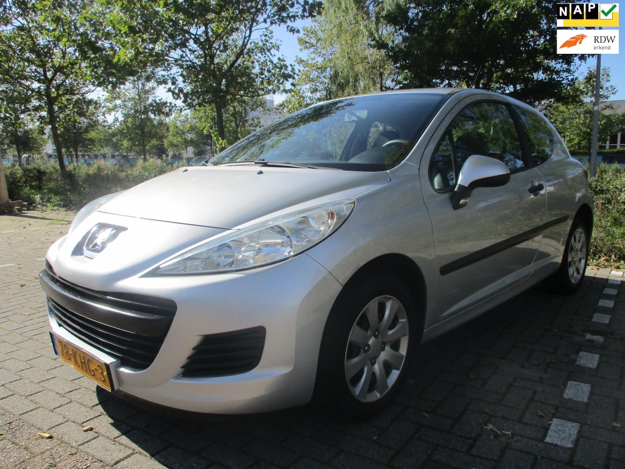 Peugeot 207 - 1.4 XR Airco - AutoWereld.nl