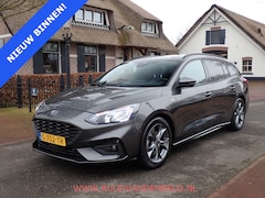 Ford Focus Wagon - 1.5 EcoBoost ST Line CAMERA/CARPLAY/LED