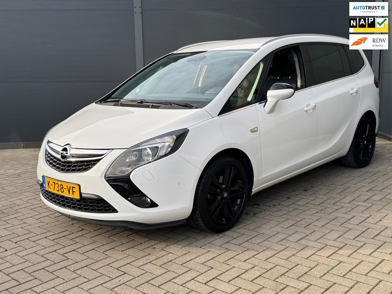 Opel Zafira Tourer - 1.4 Edition 7p / Automaat / Navi / Camera - AutoWereld.nl