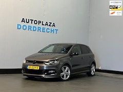 Volkswagen Polo - 1.2 TSI Comfortline Business R LINE