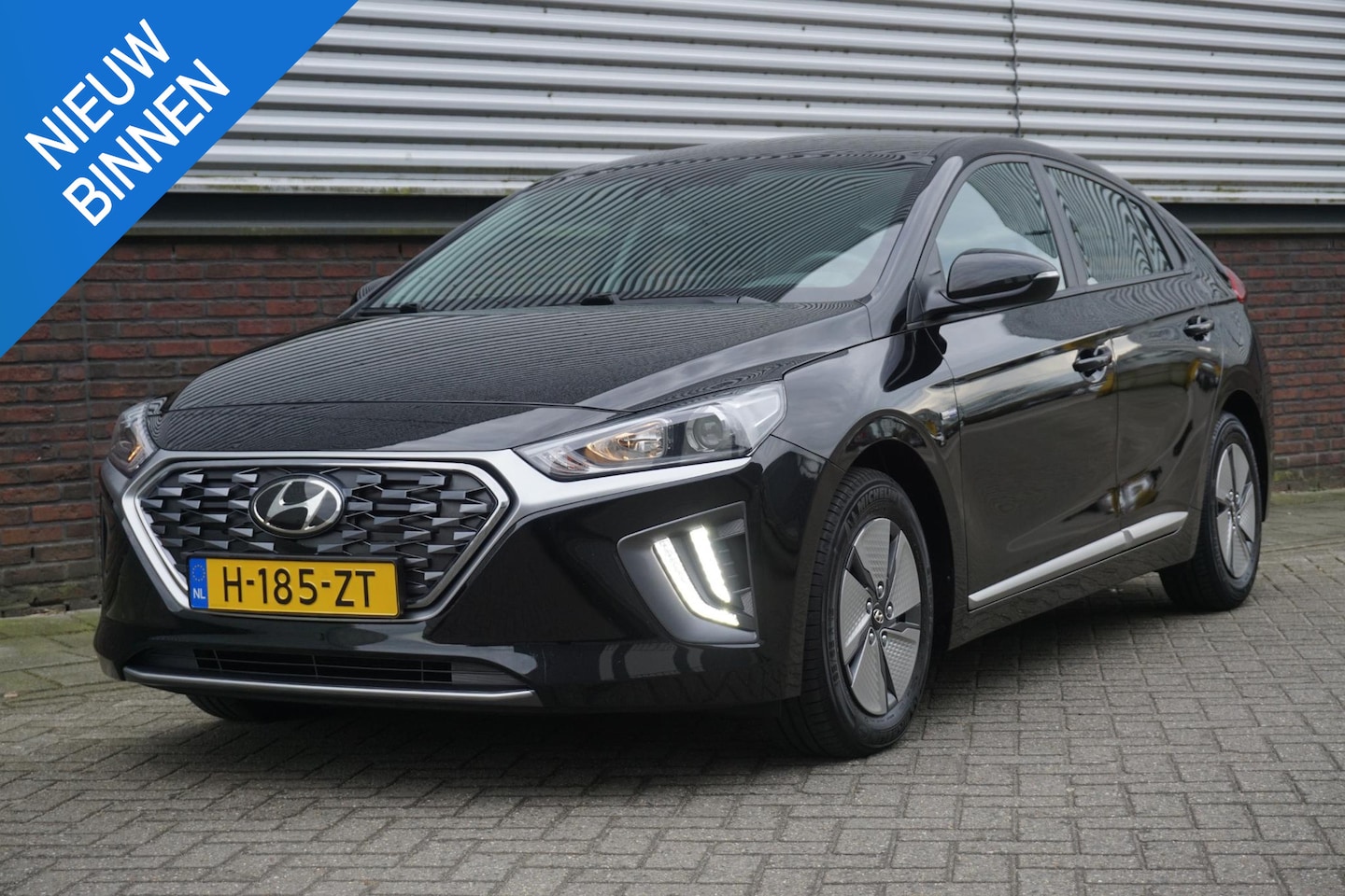 Hyundai IONIQ - 1.6 GDi Hybrid i-Motion Faceliftmodel'20 Camera/Navigatie/Carplay. - AutoWereld.nl