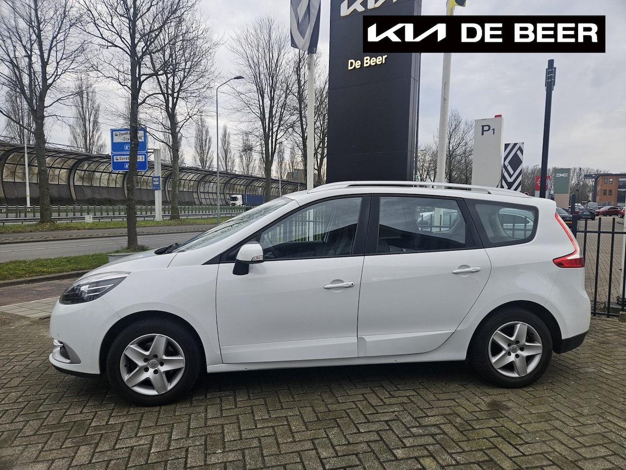 Renault Grand Scénic - Energy TCe 115pk 5p Limited (Handel/ Export) - AutoWereld.nl