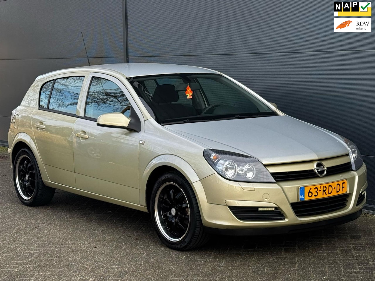 Opel Astra - 1.6 Enjoy AIRCO CRUISE APK ELECTR.RAMEN APK - AutoWereld.nl