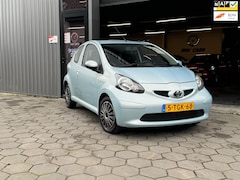 Toyota Aygo - - 1e Eigenaar/ Lage Km / Airco / Nw Koppeling