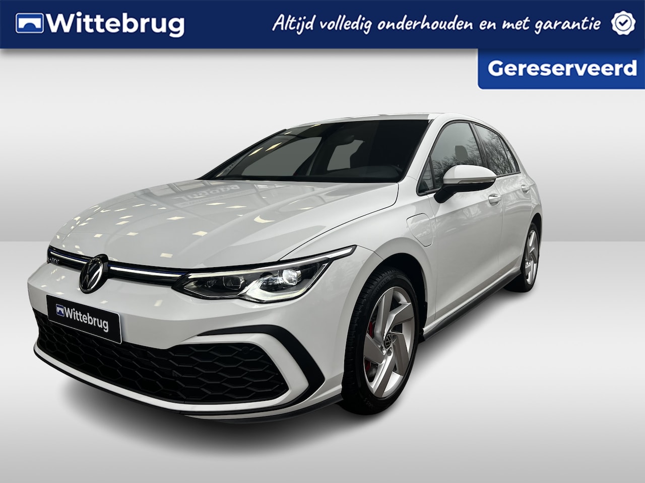 Volkswagen Golf - 1.4 eHybrid 245pk DSG GTE / Virtual Cockpit / 17" LMV / Navi / Stuur en Stoelverwarming / - AutoWereld.nl