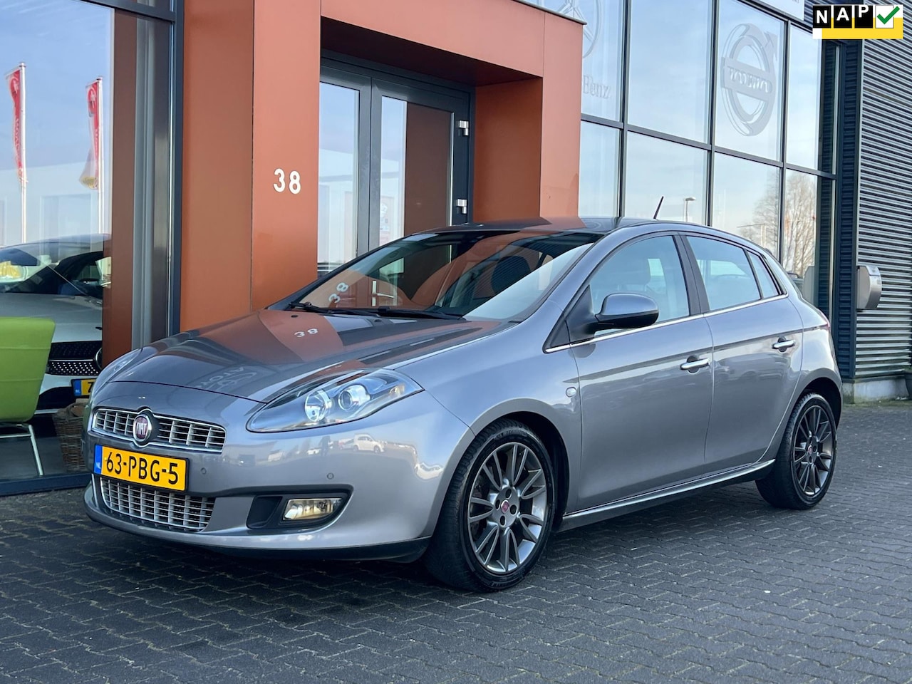 Fiat Bravo - 1.4 MultiAir Business|6BAK|BT|Navi|Isofix|Trekhaak - AutoWereld.nl