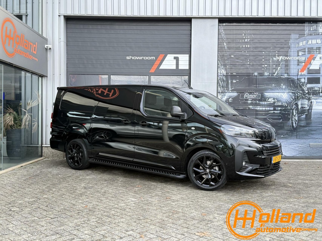 Peugeot Expert - Bestel 2.0 BlueHDi 180 S&S L3 DC BLACK ON BLACK - AutoWereld.nl