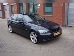 BMW 3-serie - 320i High Executive, Navi, Xenon, Pdc