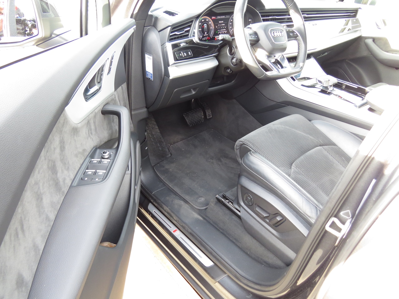 Audi Q7 - 55 TFSI e quattro Pro Line S