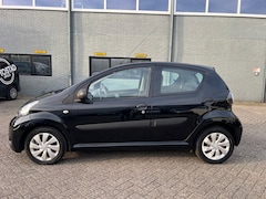 Toyota Aygo - 1.0 VVT-i Comfort NL-Auto / NAP / Airco / APK / 5 Deurs