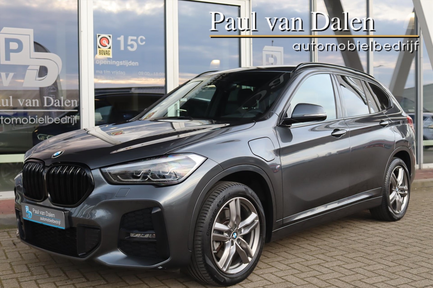 BMW X1 - (f48) XDRIVE 25e 220PK AUTOMAAT M-SPORT Navi | Led | Sfeerverl. | Electr.klep | Stoelverw. - AutoWereld.nl