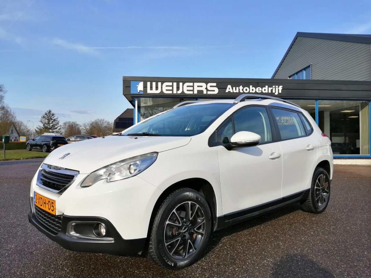 Peugeot 2008 - 1.2 VTi Active 1.2 VTI Active, D-riem vervangen, Airco, Trekhaak, Lichtmetaal, - AutoWereld.nl