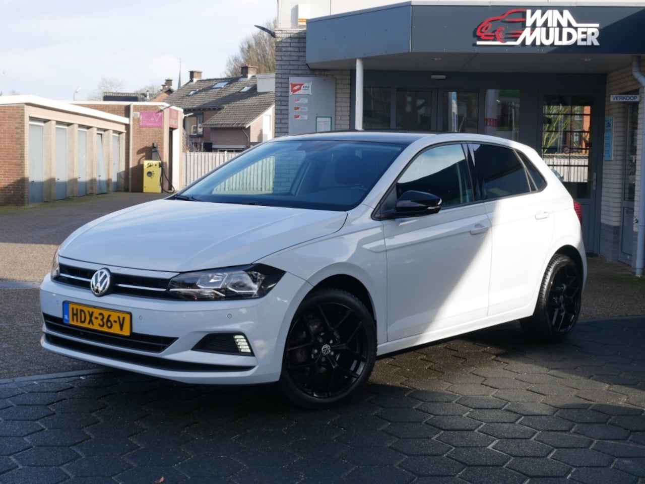 Volkswagen Polo - 1.0 TSI COMF.L. BUS.  **Clima//Lm//PDC v+a ** - AutoWereld.nl