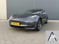 Tesla Model 3 - Long Range AWD 75 kWh Dual Motor Autopilot 18Inch BTW