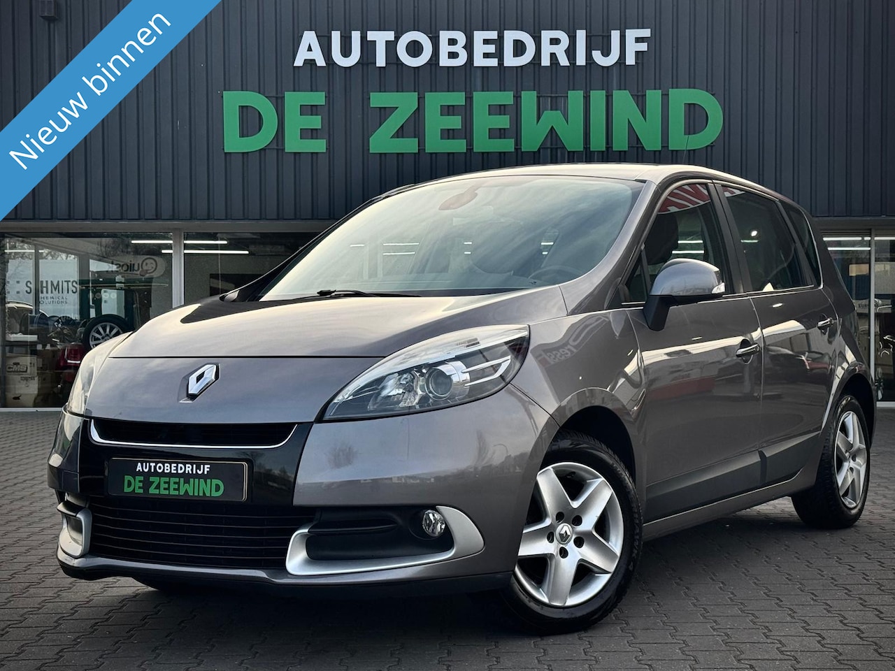 Renault Scénic - 1.2 TCe Expression|Navi|Trekhaak|Nieuw Distributie - AutoWereld.nl