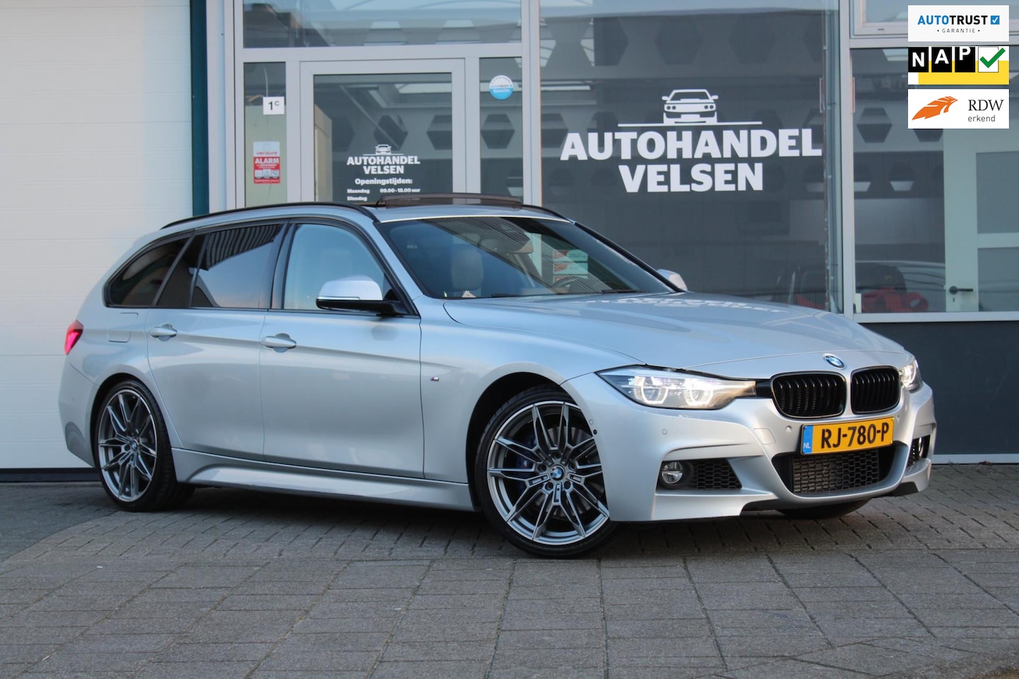 BMW 3-serie Touring - 318i High Executive|Pano|Apple carplay| - AutoWereld.nl