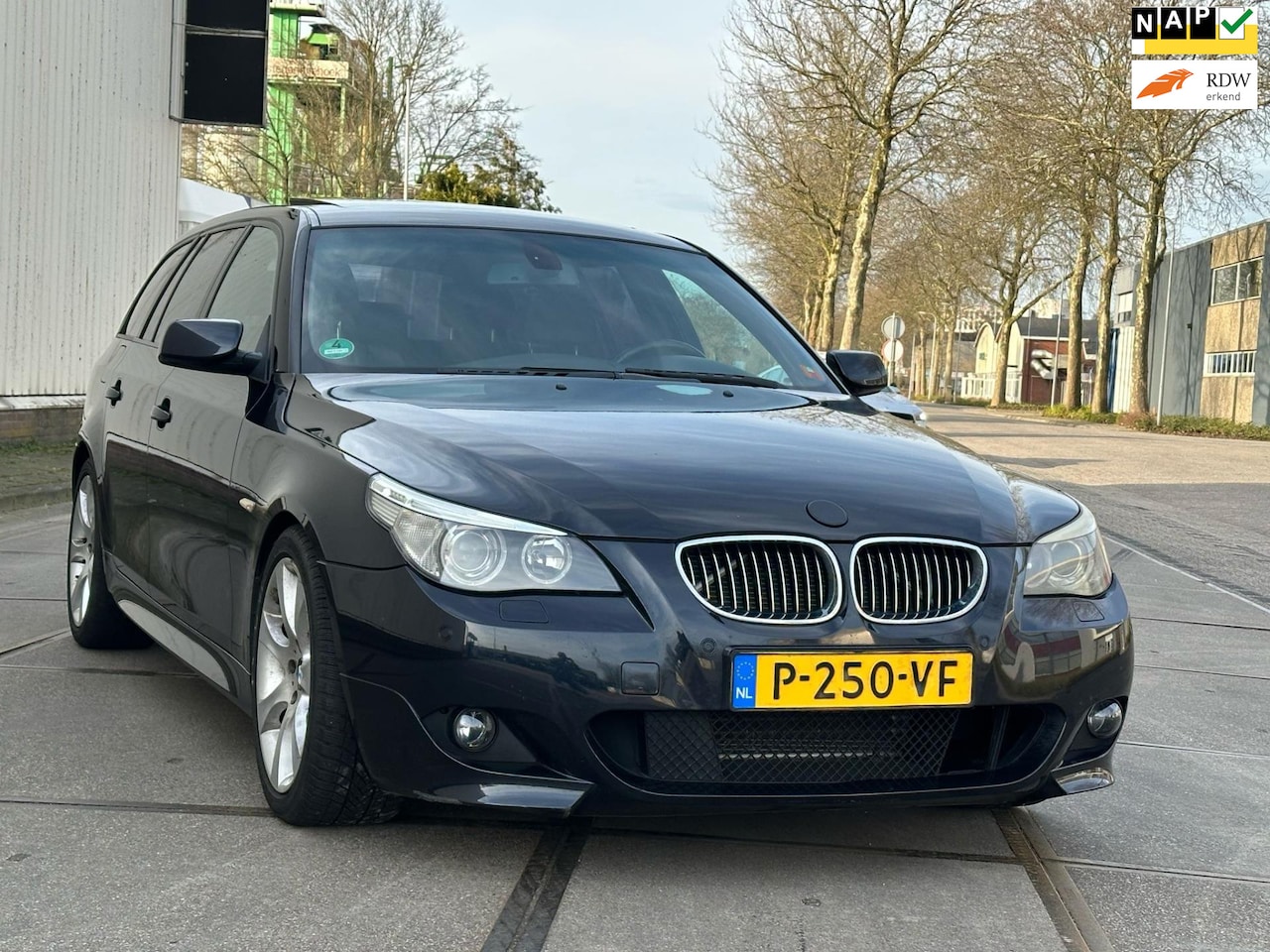 BMW 5-serie Touring - 525i 2007 M-Pakket Leer/Navi/Pano/PDC/Stoelverw - AutoWereld.nl