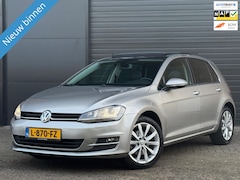 Volkswagen Golf - 1.4 TSI 122PK Highline Automaat|Pano|Rijklaar