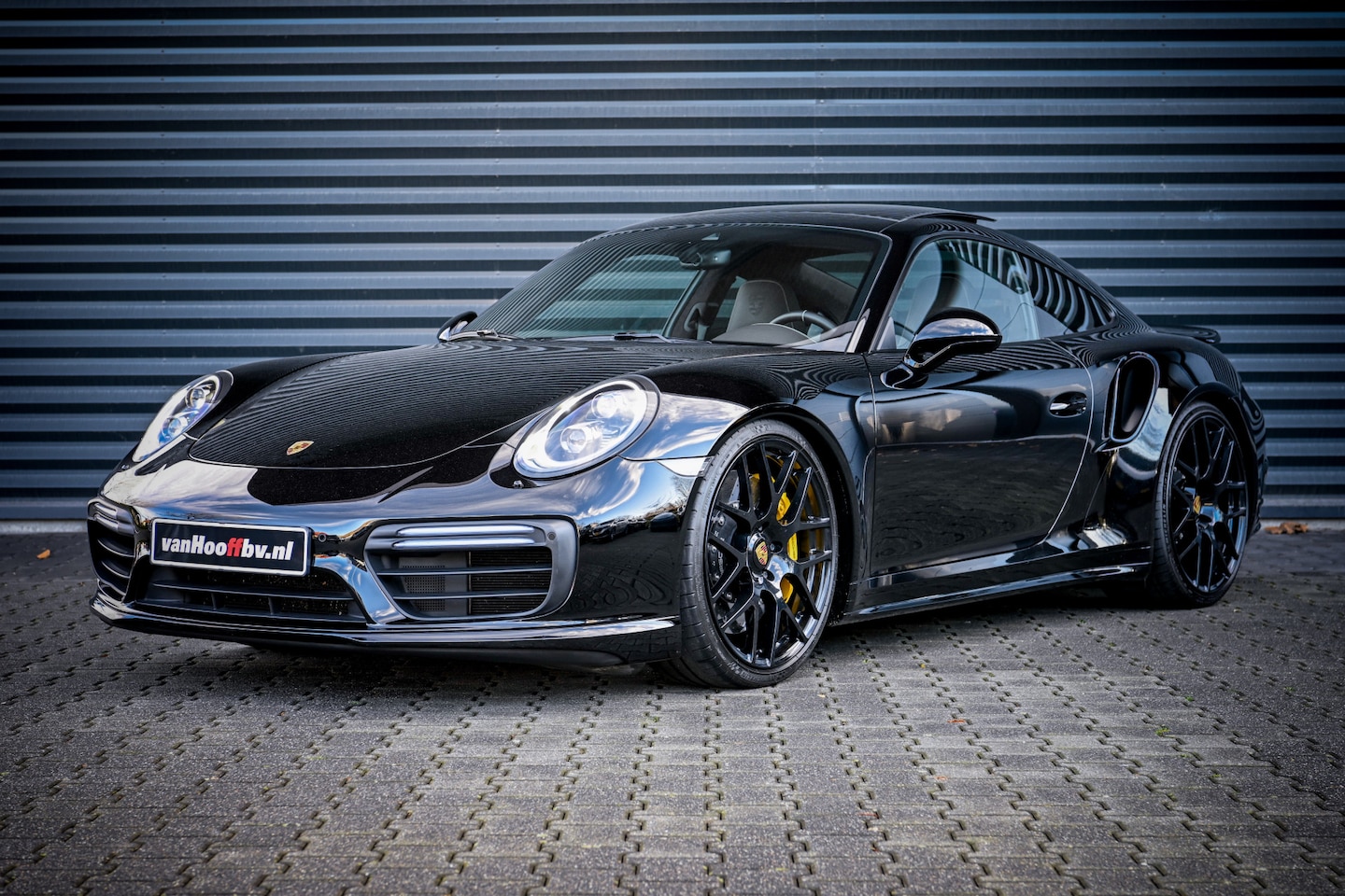 Porsche 911 - 3.8 Turbo S -Techart- Lift - Burmester - AutoWereld.nl