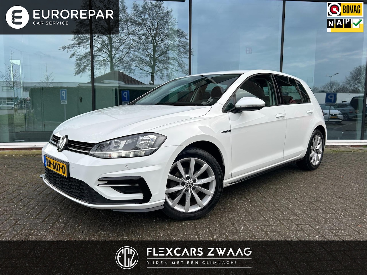 Volkswagen Golf - 1.0 TSI Comfortline - RLine - Navi - Climate - Parkeerhulp - Org.NL - AutoWereld.nl