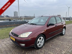 Ford Focus - 1.6-16V Futura AIRCO|PDC|TREKHAAK|5-DRS|NW APK