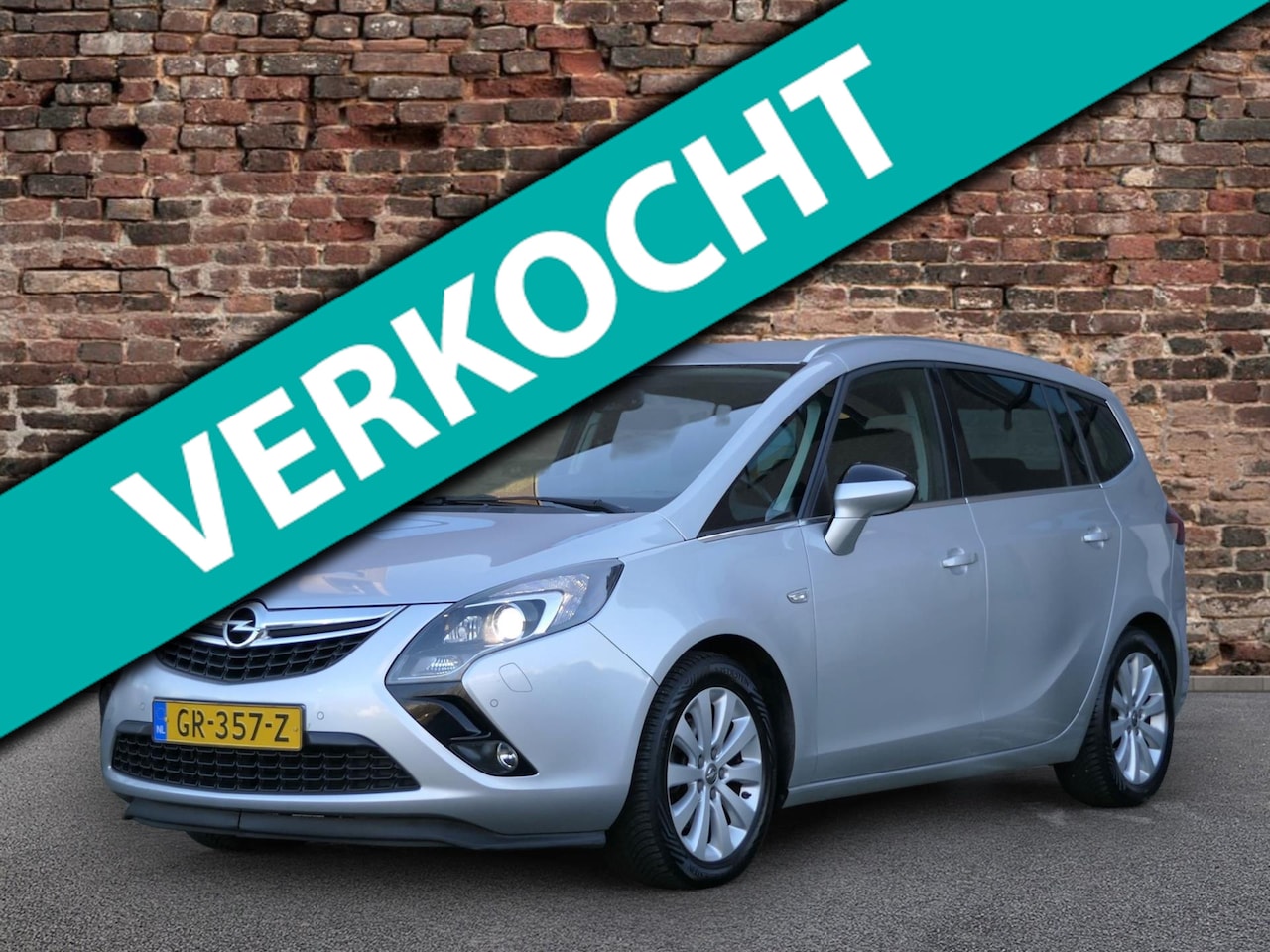 Opel Zafira Tourer - 1.4 Cosmo 7- Persoons 140PK | Camera | Trekhaak | Cruise - AutoWereld.nl