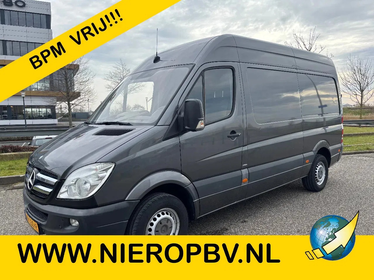 Mercedes-Benz Sprinter - 319CDI L2H2 Automaat Airco Cruisecontrol Trekhaak V6 - AutoWereld.nl