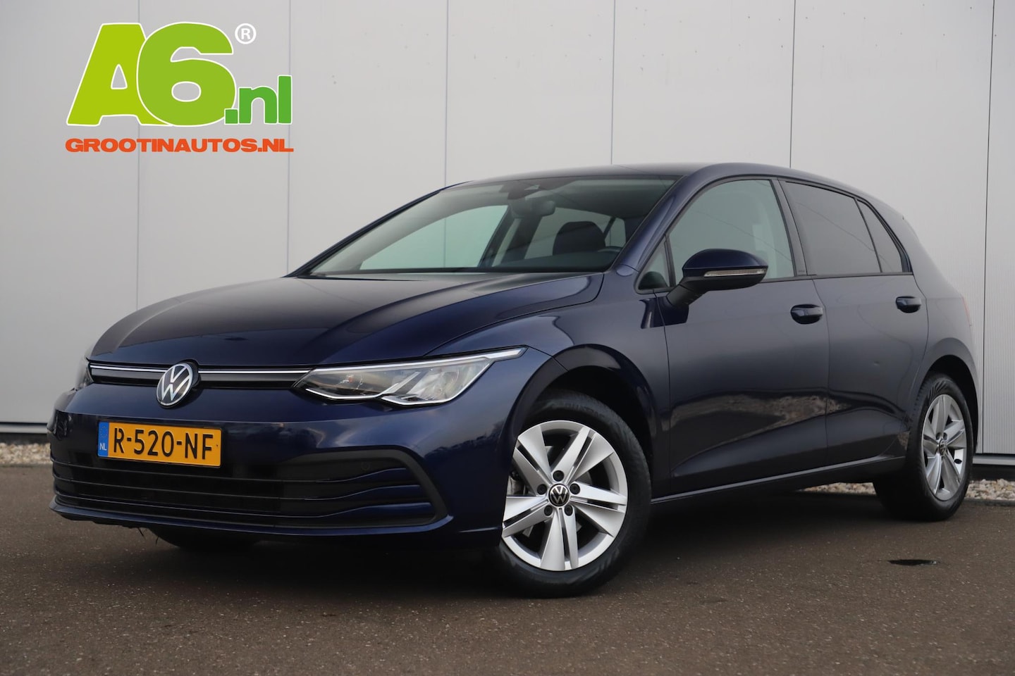 Volkswagen Golf - 1.0 TSI Life 110PK Virtual Keyless Navigatie Camera Carplay Android Sfeerverlichting Stuur - AutoWereld.nl