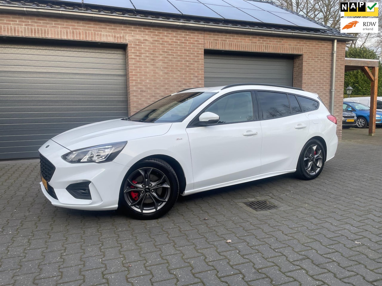 Ford Focus Wagon - 1.0 EcoBoost Hybrid ST Line X Business Apple Carplay Ecc Navi Camera.2021 - AutoWereld.nl