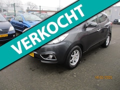 Hyundai ix35 - Ix35 2.0 CRDi HP 4WD i-Catcher AUTOMAAT-AIRCO-LEER-NAVIGATIE