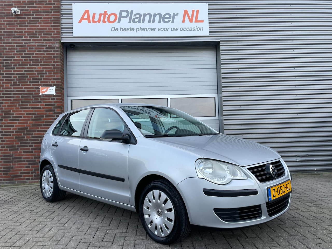 Volkswagen Polo - 1.2 Trendline! 5-Deurs! Airco! Nieuwe APK! - AutoWereld.nl