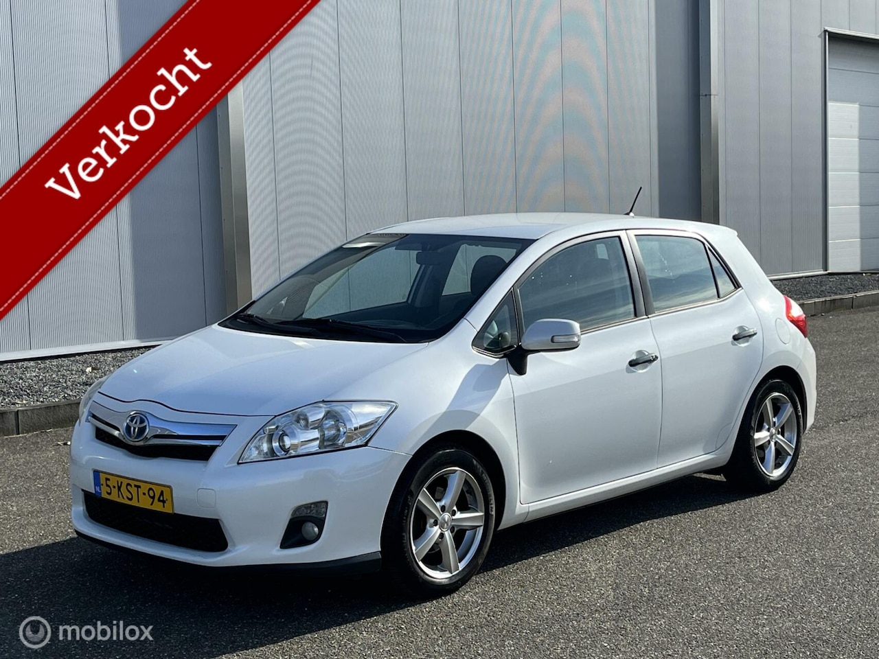 Toyota Auris - 1.8 Full Hybrid Aut. Trekhaak, Clima, Apple car - AutoWereld.nl