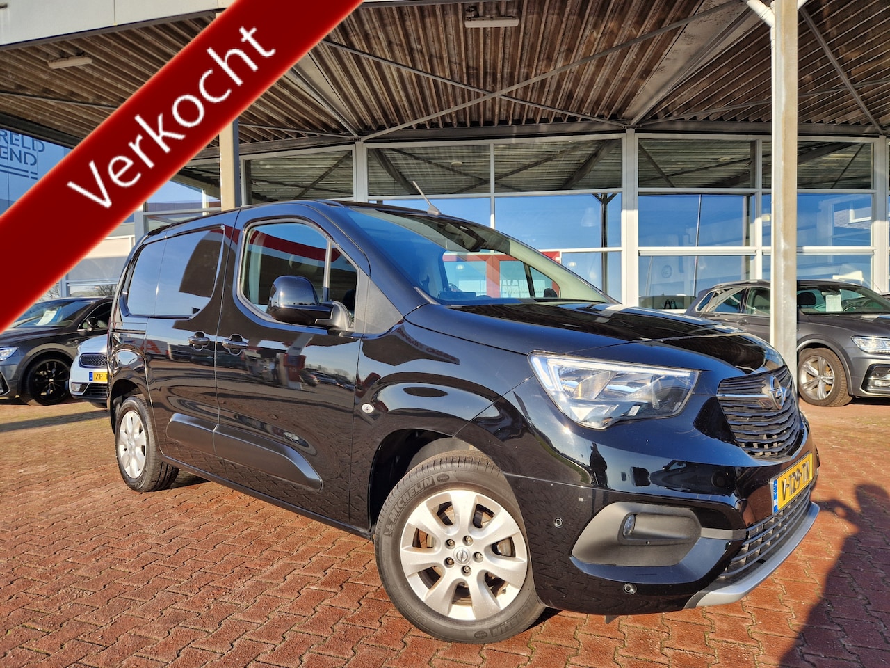 Opel Combo - 1.6D L1H1 Selection MARGE!!! 6 MND BOVAG GAR. | NAVI | STUURW VERW. | TREKHAAK | LM VELGEN - AutoWereld.nl