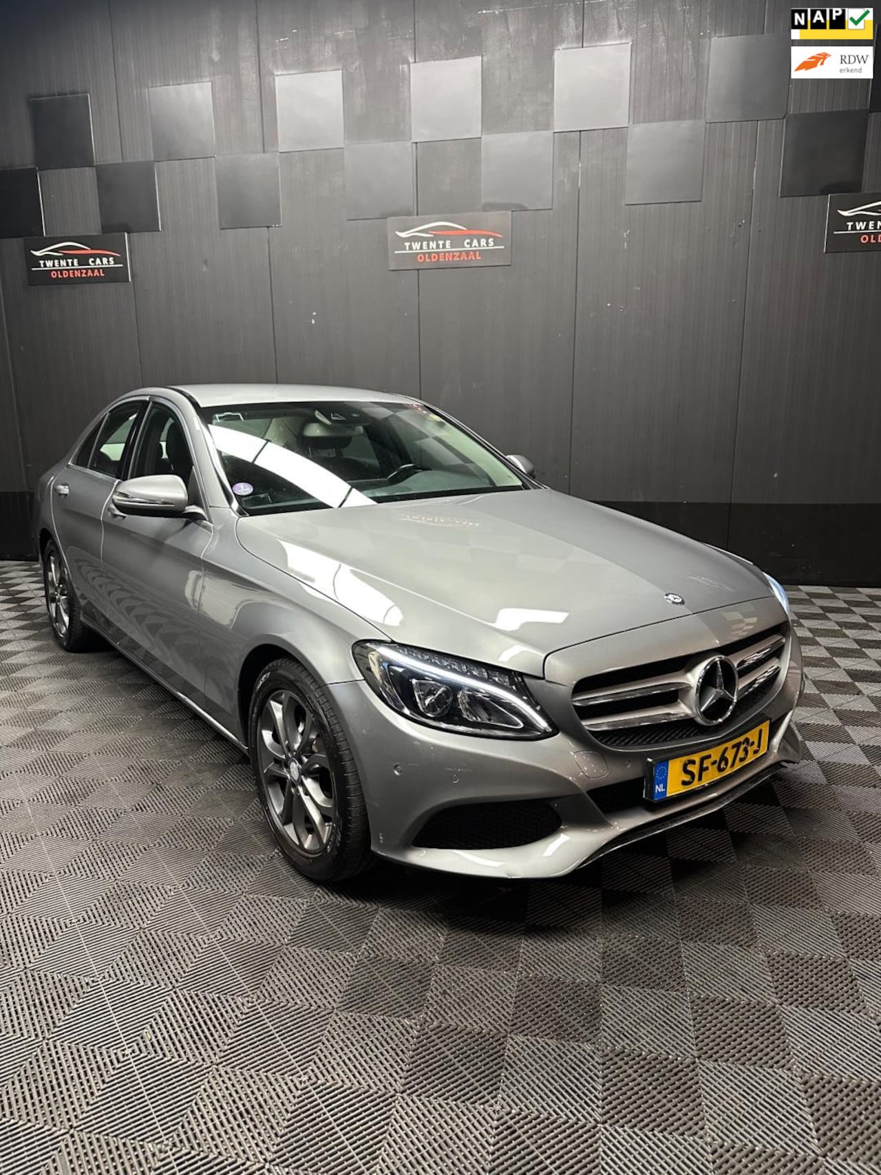 Mercedes-Benz C-klasse - 180 Prestige | Navi | Leder | Led | - AutoWereld.nl