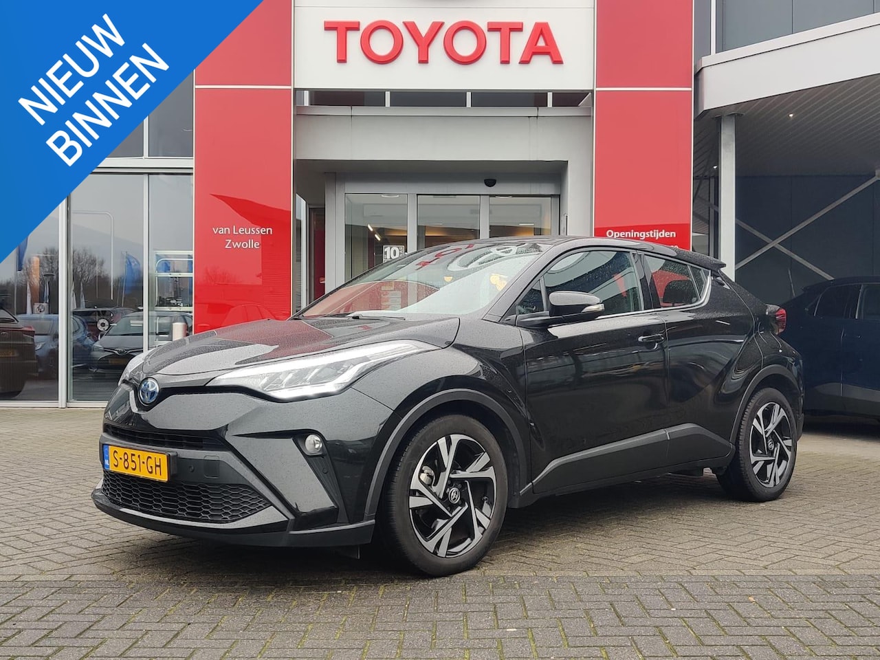 Toyota C-HR - 1.8 Hybrid Dynamic NL-AUTO 1E-EIG NAVI KEYLESS 18"LMV APPLE/ANDROID AD-CRUISE BLUETOOTH PA - AutoWereld.nl