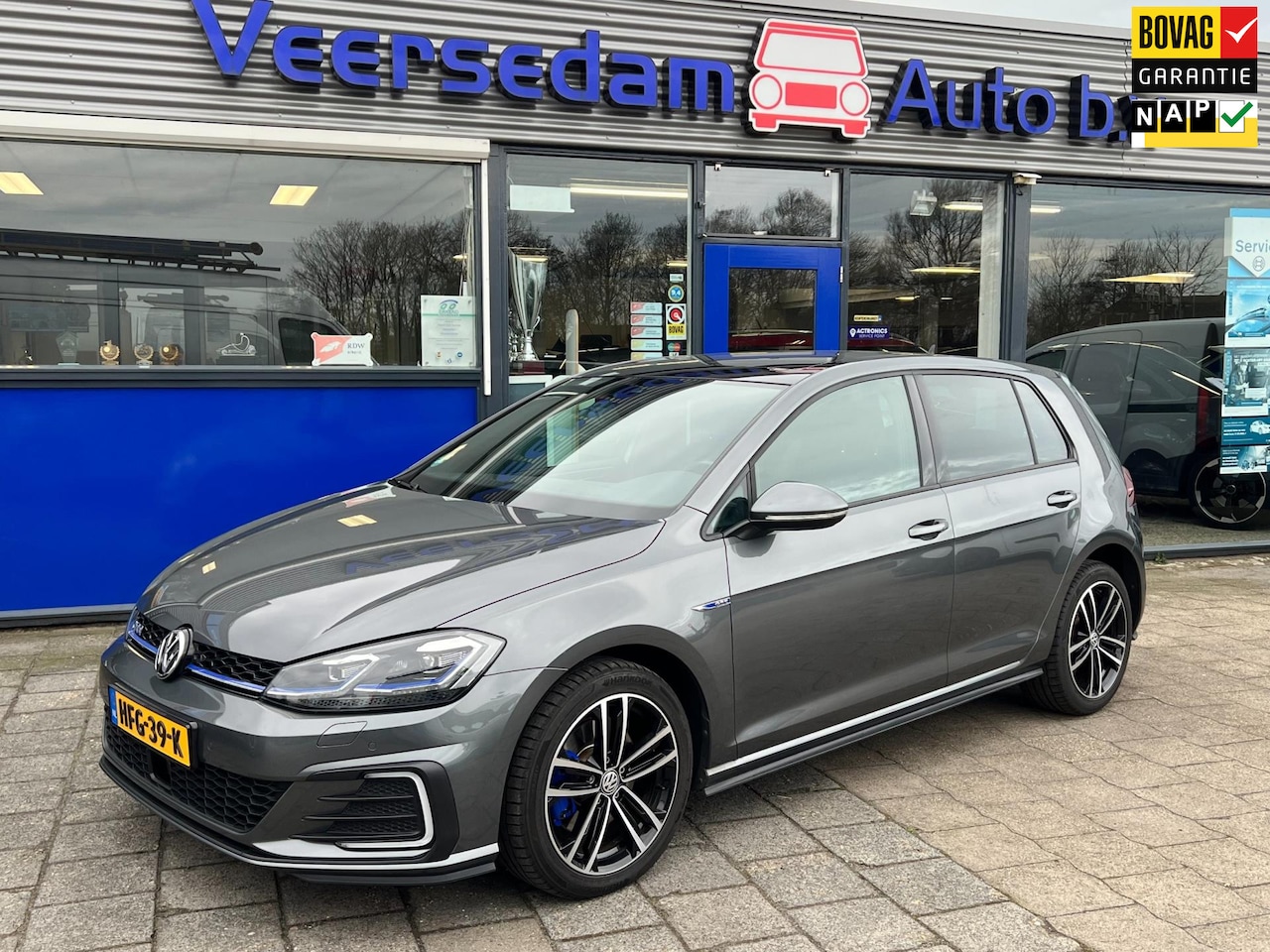 Volkswagen Golf - 1.4 TSI PHEV GTE 1.4 TSI PHEV GTE, panoramadak, winterpakket enz... - AutoWereld.nl