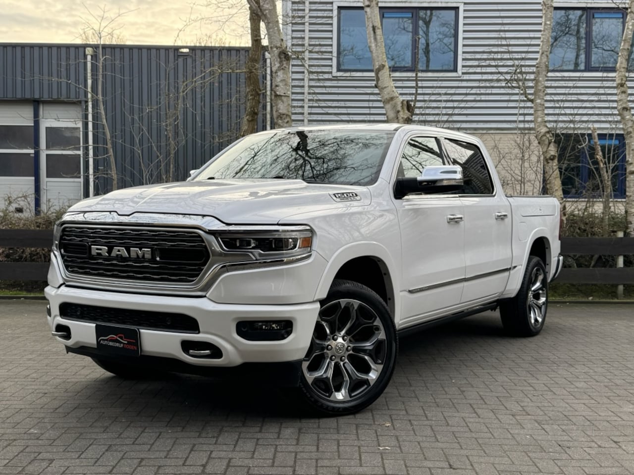 Dodge Ram 1500 - 4X4 LIMITED 5.7 V8 LPG 1E EIGENAAR - AutoWereld.nl