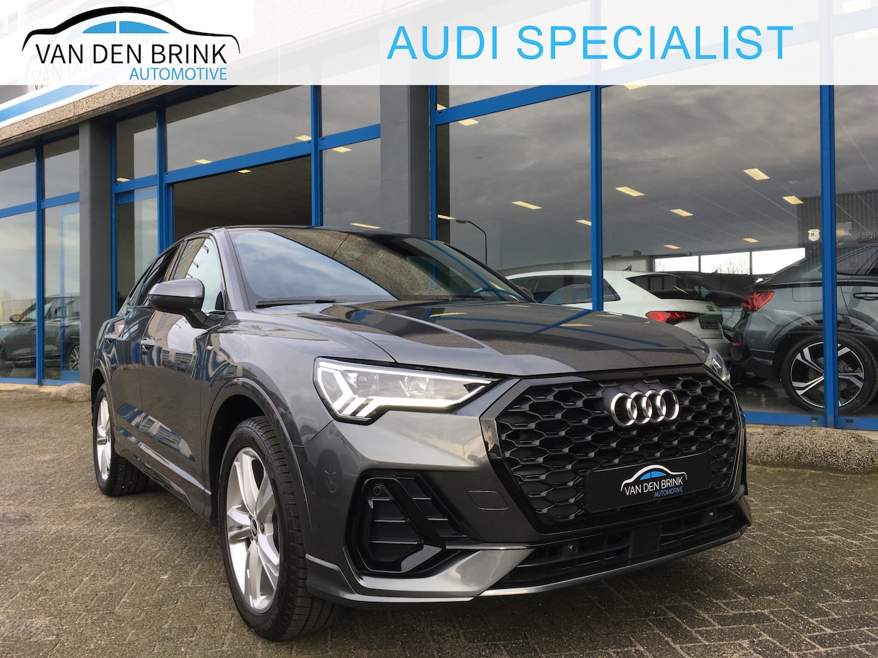 Audi Q3 Sportback - 35 TFSI S-line trekhaak sfeerverlichting - AutoWereld.nl