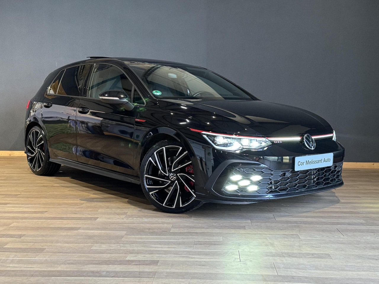 Volkswagen Golf - 2.0 TSI GTI PANO | DCC | HUD | H/K - AutoWereld.nl