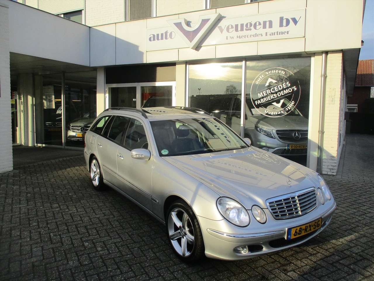 Mercedes-Benz E-klasse Combi - 2.6 E240 AUT Elegance / Schuifdak / youngtimer - AutoWereld.nl