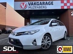 Toyota Auris Touring Sports - 1.8 Hybrid Dynamic // PANODAK // NAVI // CAMERA // CLIMA // CRUISE