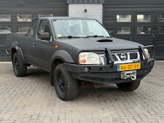 Nissan King Cab - Pick-up 2.5 DTi electrische lier, goed onderhouden