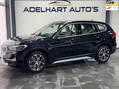 BMW X1 - SDrive18i High Executive Automaat / Panorama dak / HUD / Lederen interieur / Cruise contro