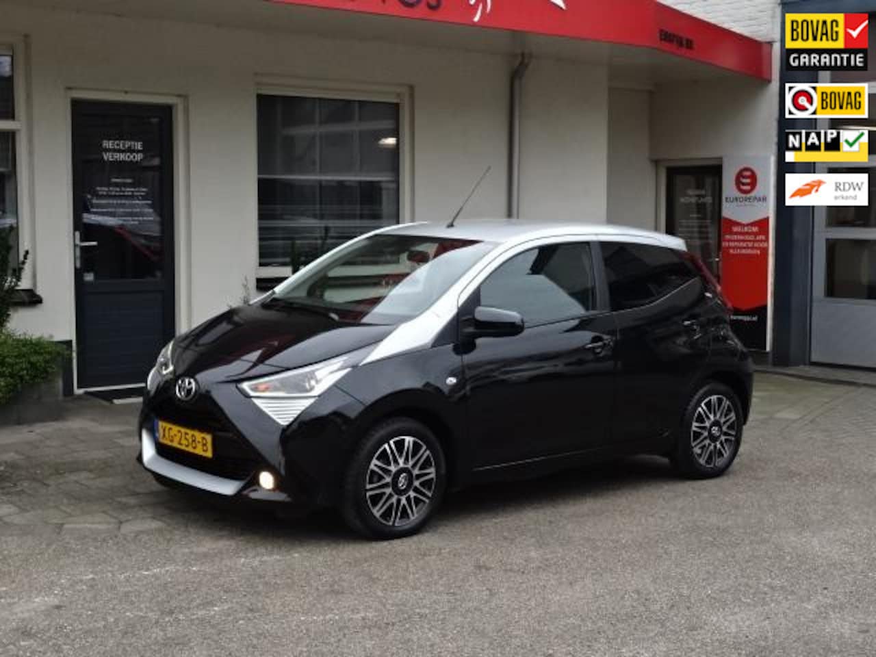 Toyota Aygo - 1.0 VVT-i x-clusiv 1.0 VVT-i x-clusiv - AutoWereld.nl