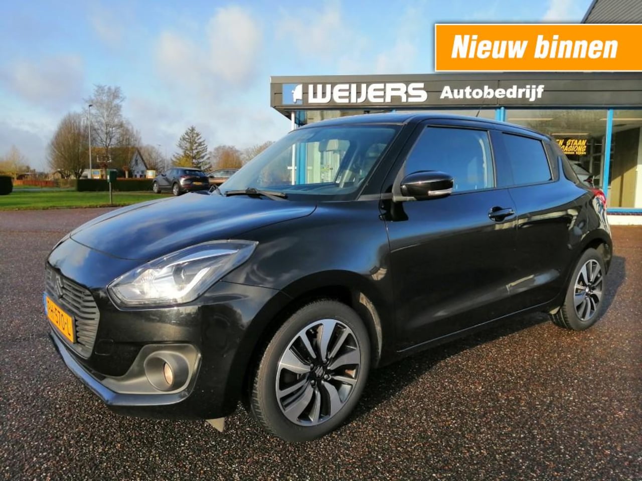 Suzuki Swift - 1.2 Stijl 1.2 Stijl, Automaat, Navigatie, Clima, Adaptive Cruise, Camera, - AutoWereld.nl