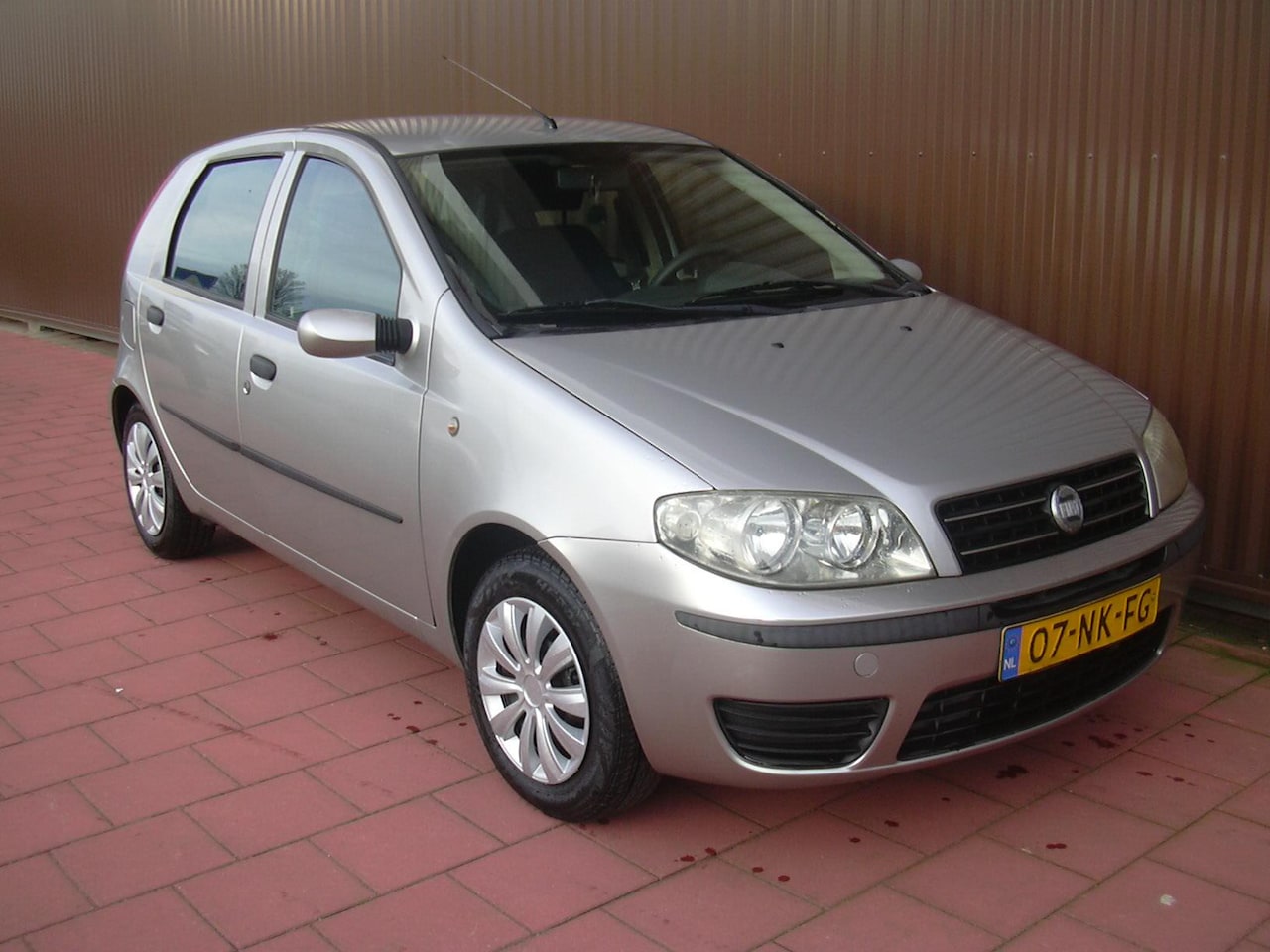 Fiat Punto - 1.4-16V Dynamic 1.4-16V Dynamic - AutoWereld.nl